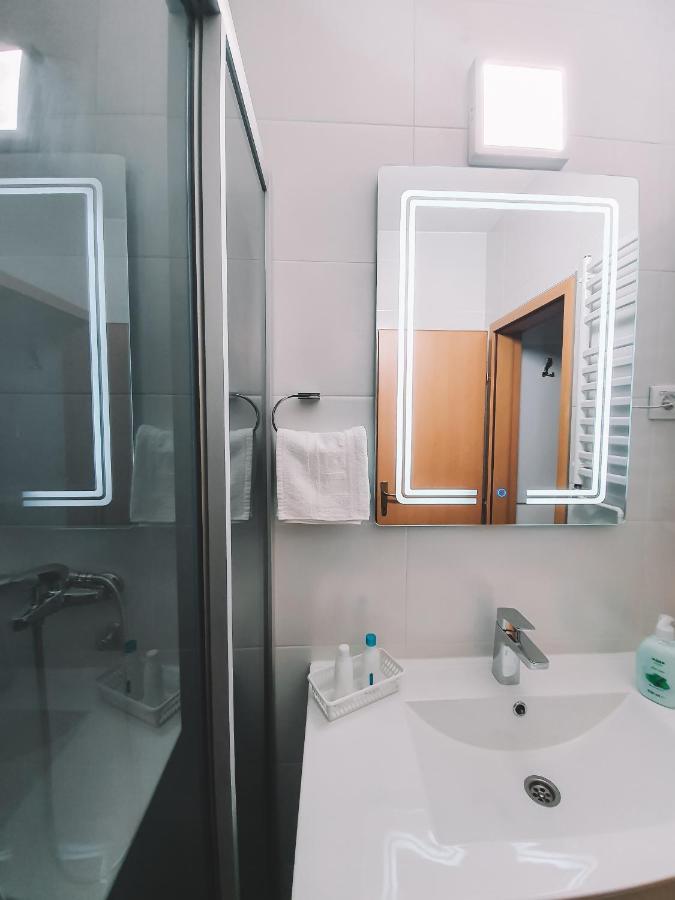 Duga Apartmani Крагуевац Экстерьер фото