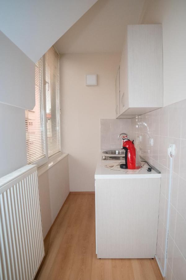 Duga Apartmani Крагуевац Экстерьер фото