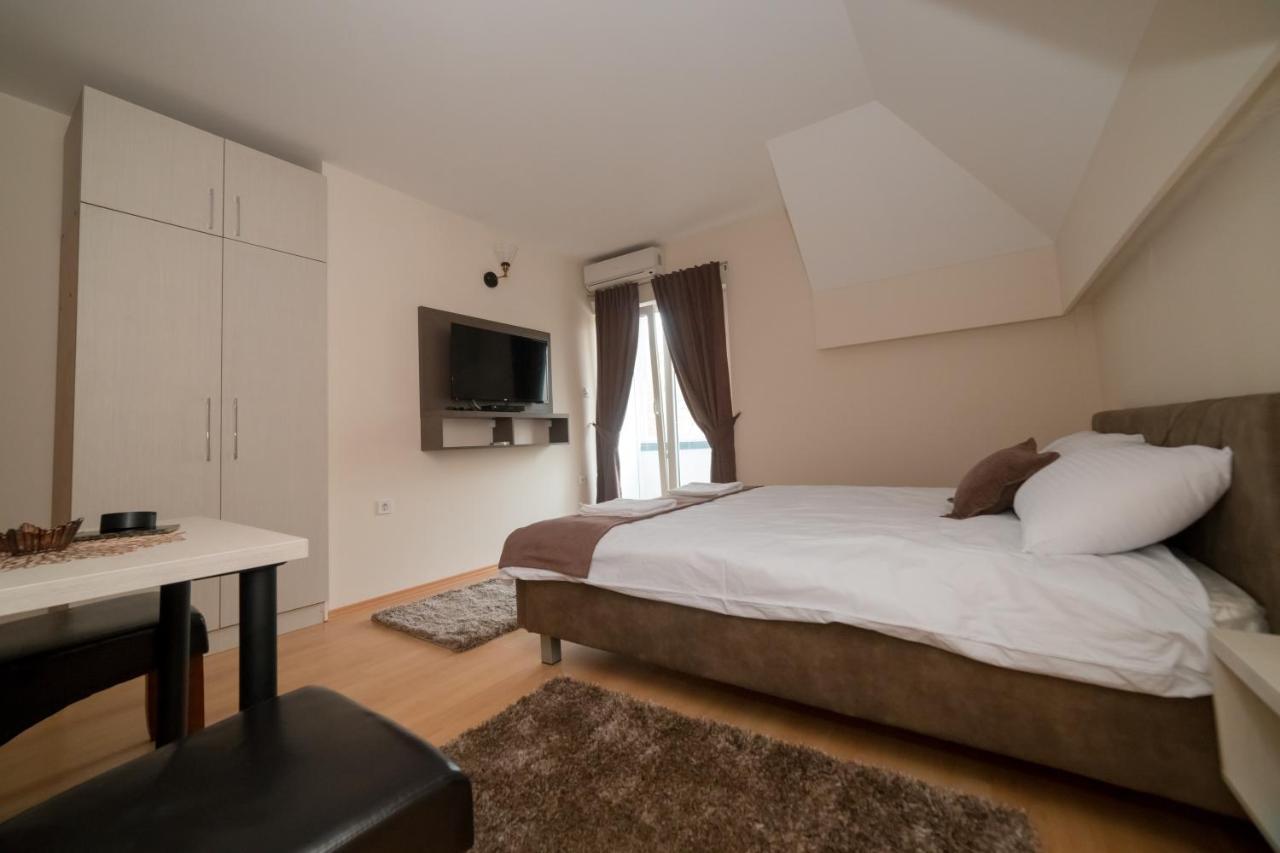 Duga Apartmani Крагуевац Экстерьер фото
